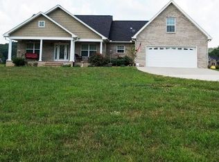 639 Mays Valley Rd, Harriman, TN 37748