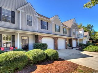 218 Pineville Forest Dr, Pineville, NC 28134