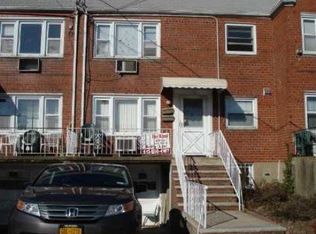 6152 220th St, Flushing, NY 11364