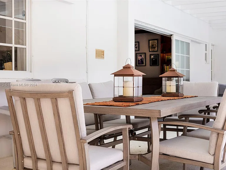 10130 SW 70th Ave — Photo 58