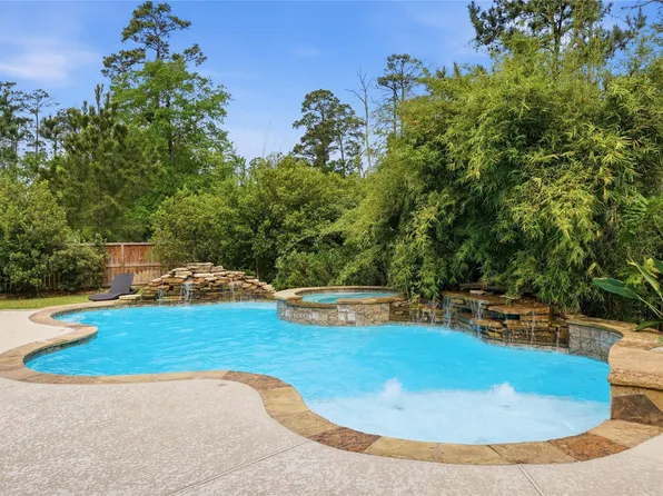 8111 Hideaway Lake Cir, Spring, TX 77389