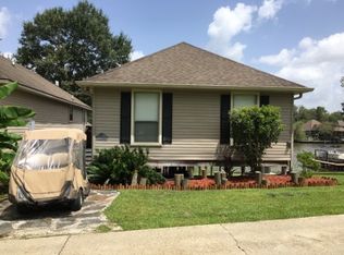 21116 Diversion Canal Rd, Saint Amant, LA 70774