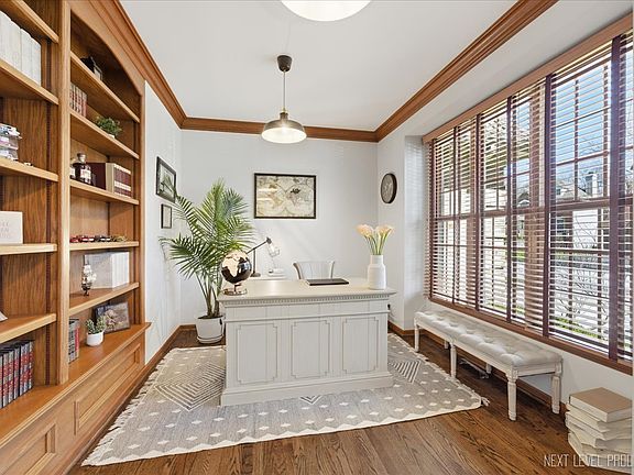 5th image of 1601 King Edward Ave