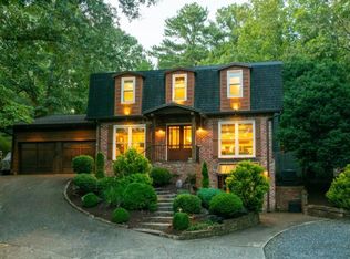 725 Lakeshore Dr, Berkeley Lake, GA 30096