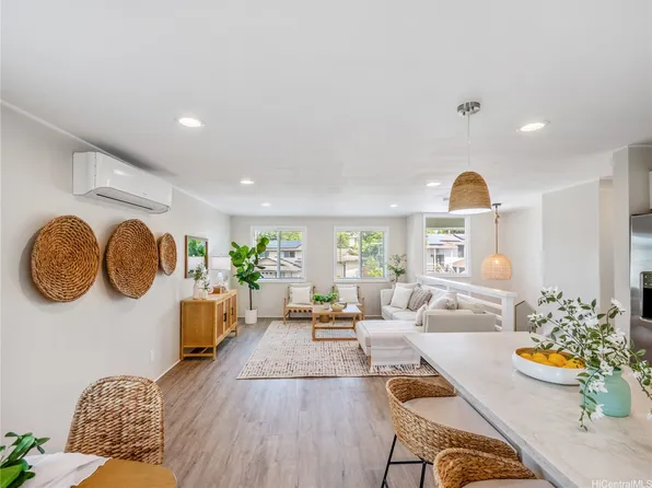 94-343 Hakamoa St, Mililani, HI 96789