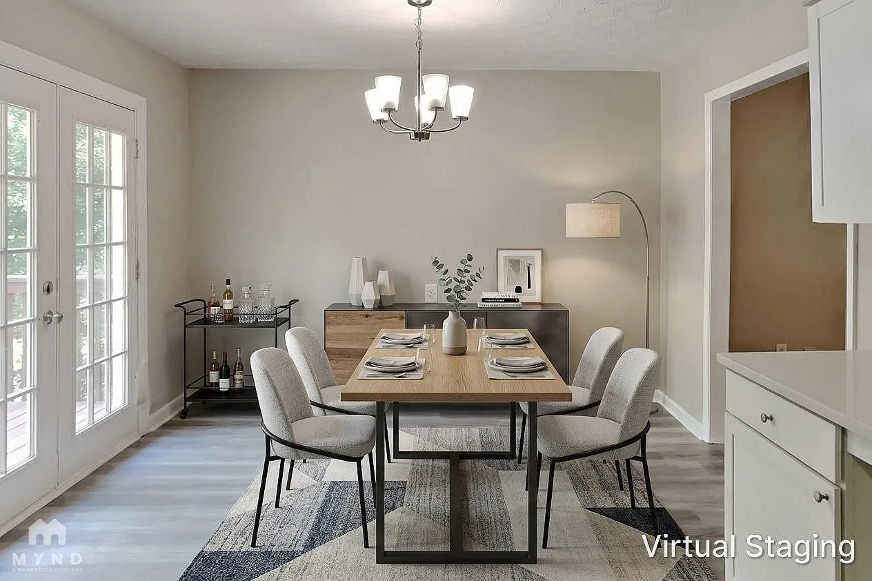 6 bed, 4.0 bath, 2500 sqft, $2,440 — Photo 3