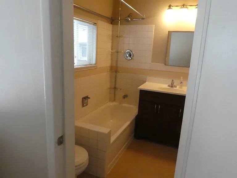 2333 SE Tacoma St — Photo 27