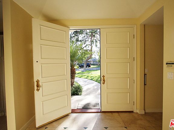 3rd image of 508 Moreno Ave