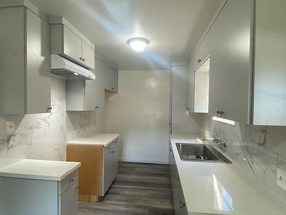 2nd image of 2924 W Via Acosta