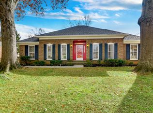 6806 Tottenham Rd, Windy Hills, KY 40207