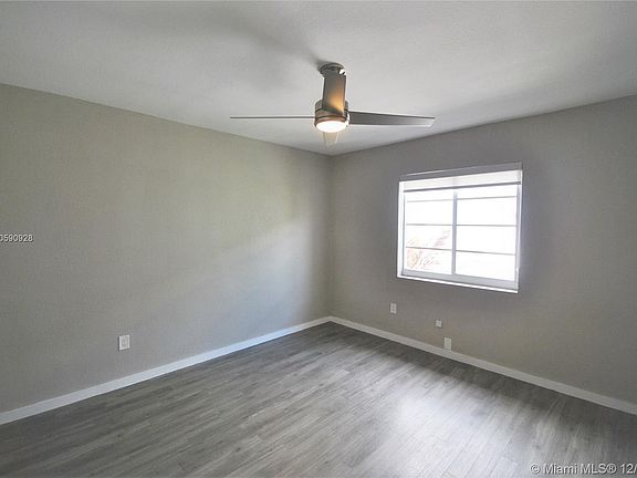 5th image of 1135 8th St APT 9A