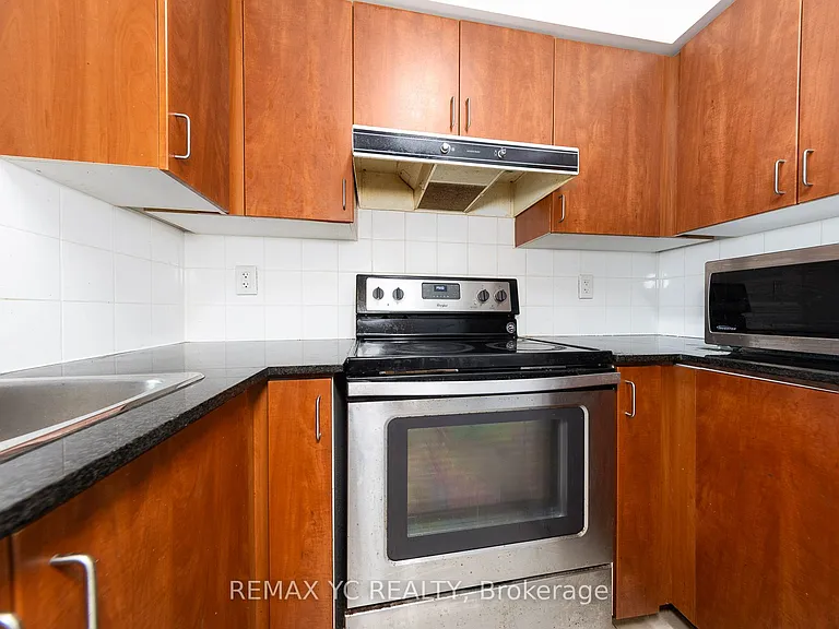 5500 Yonge St #2410 — Photo 5