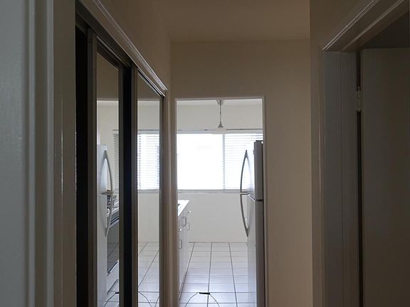 5th image of 229 Bicknell Ave APT 201