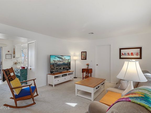 5th image of 565 JONES Drive #B3
