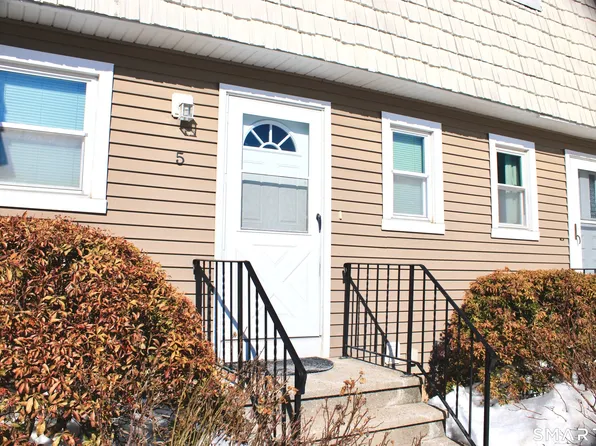 61 Meetinghouse Village #5, Meriden, CT 06450