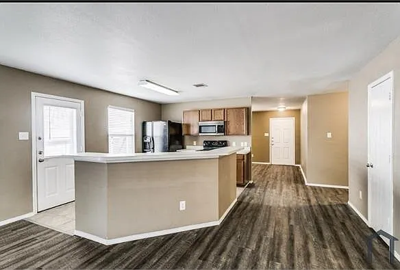 9608 Woodrow Wilson Dr — Photo 6