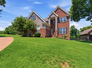 127 Waters Hill Cir, Lebanon, TN 37087