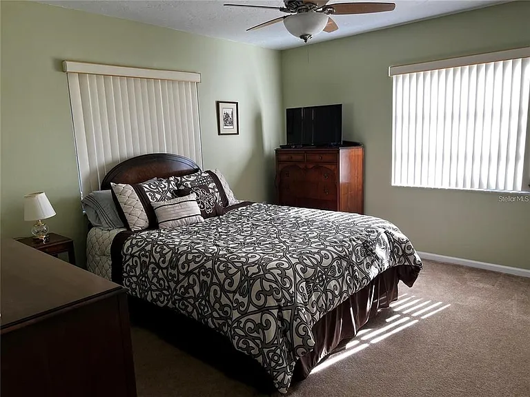 5581 Golf Pointe Dr — Photo 27