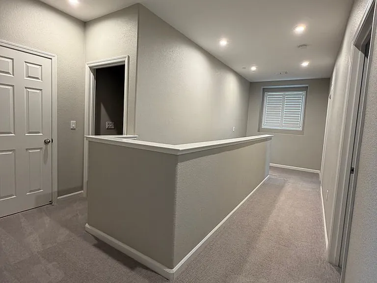 700 Apricot Cir — Photo 15