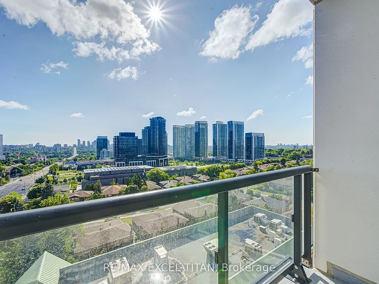 699 Sheppard Ave E #1115 — Photo 37