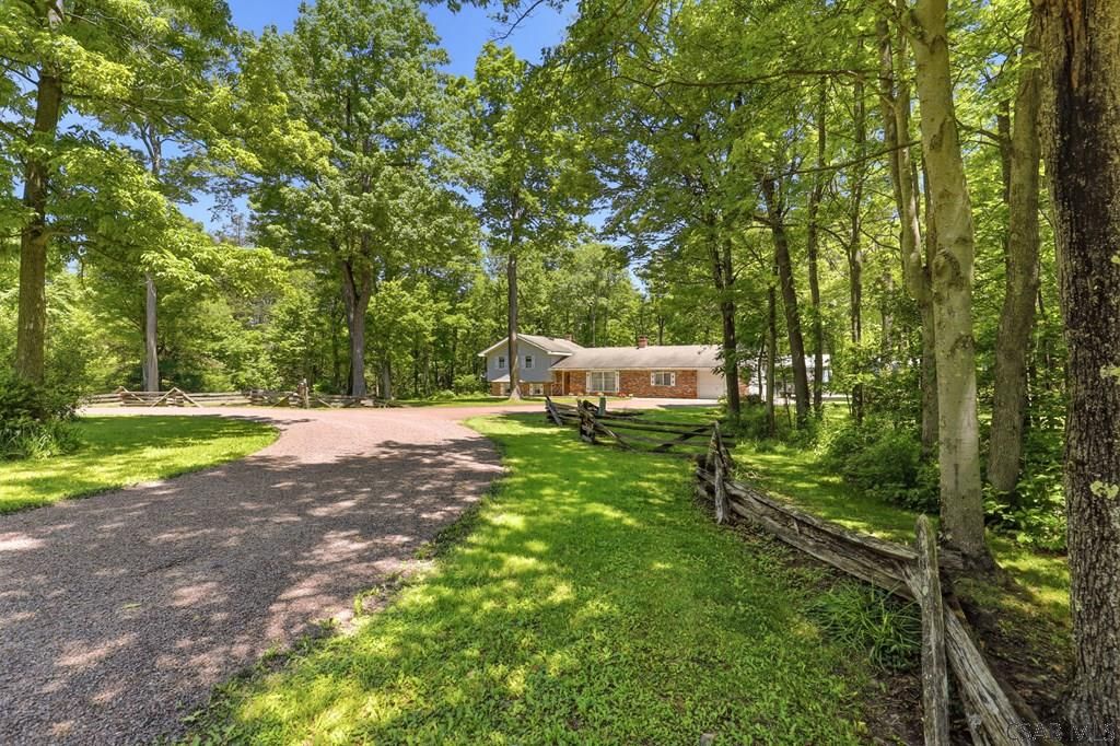 209 Oak Post Rd, Meyersdale, PA - View 4