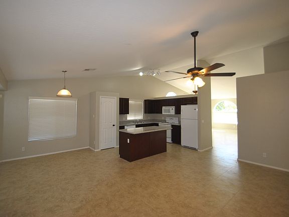 4th image of 4526 E Meadow Land Dr