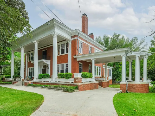 737 Caldwell St, Newberry, SC 29108