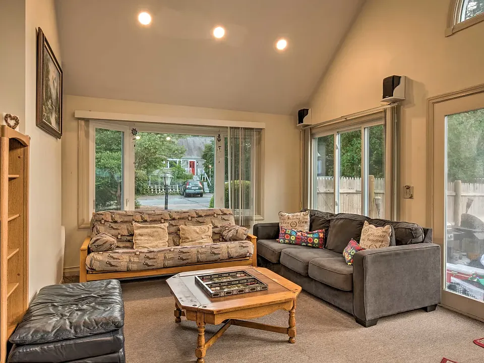 59 Tracy Ln