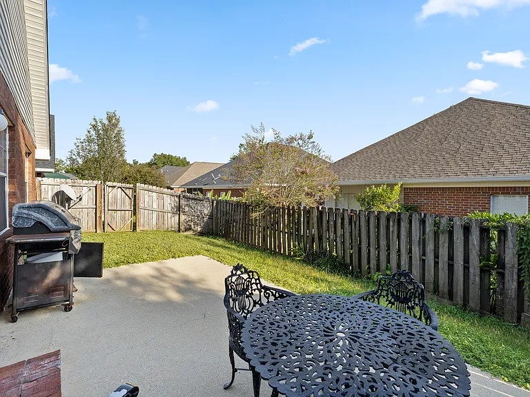 157 Cypress Ln — Photo 28