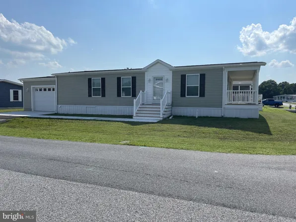 12 Folkstone Ln, Lewes, DE 19958
