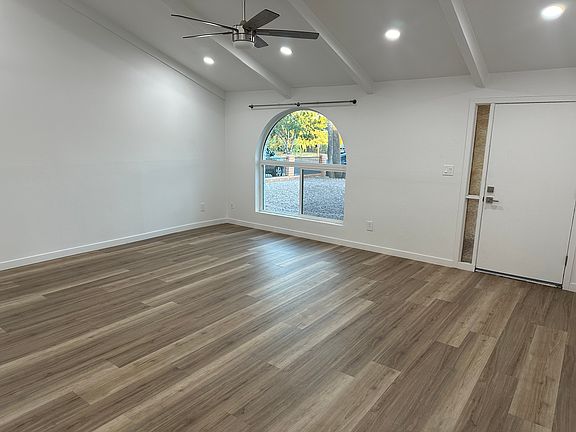 4th image of 2118 W Dixon St