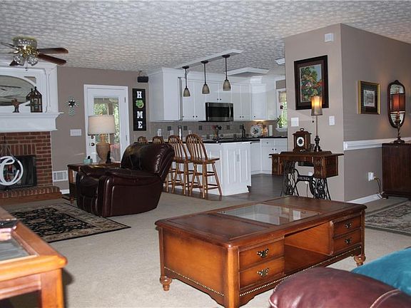 4th image of 2141 Rolling Acres Dr SW