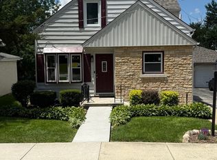 507 S Hamilton St, Lockport, IL 60441