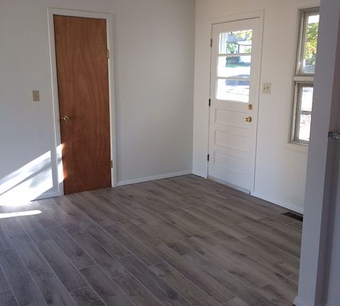 4th image of 50 Rosemont St