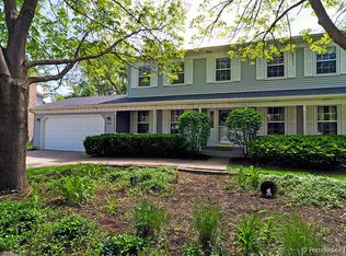 2232 Rosehill Ct, Naperville, IL 60565