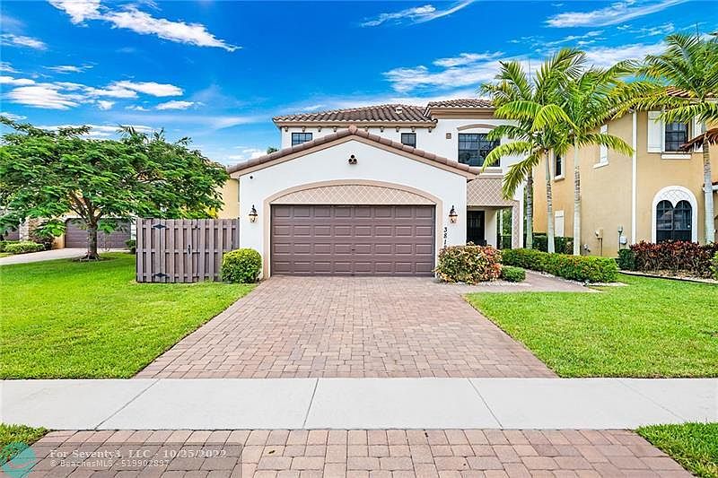 1st image of 3812 Aspen Leaf Dr