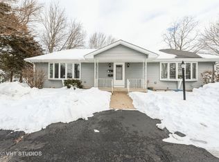 350 Lake St, Crystal Lake, IL 60014