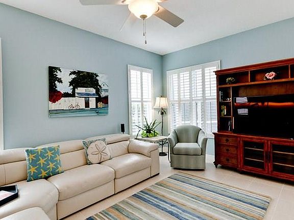 5th image of 8335 Canary Palm Ct