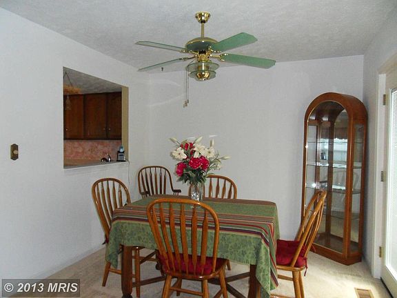 4th image of 631 Gairloch Pl