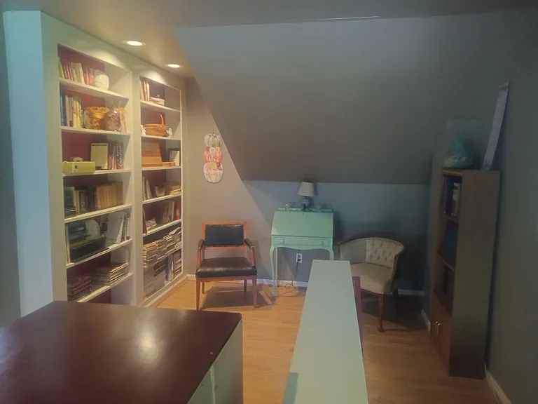 337 W Poplar St #1 — Photo 9