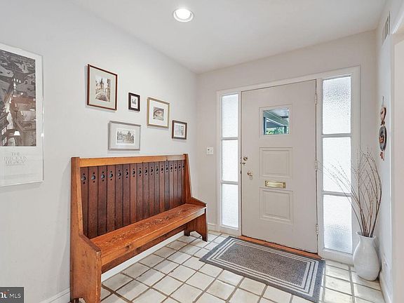 3rd image of 5833 Marbury Rd