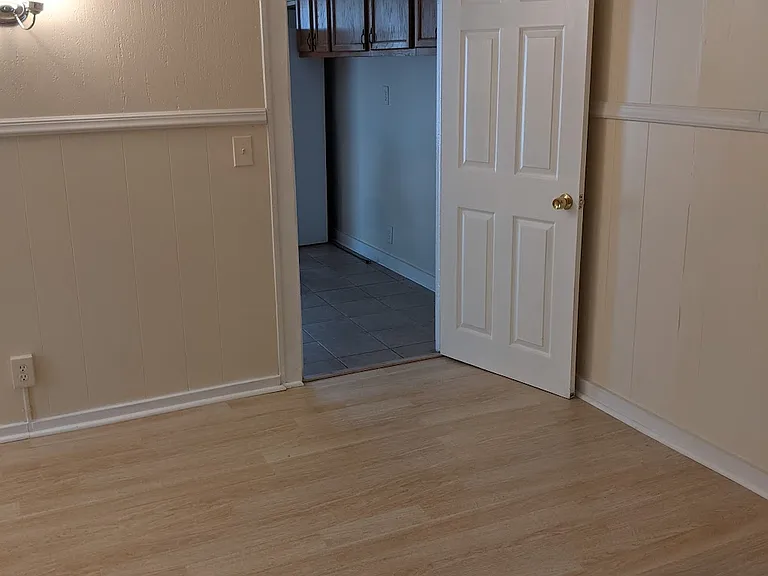 288 Walnut St #1 — Photo 9