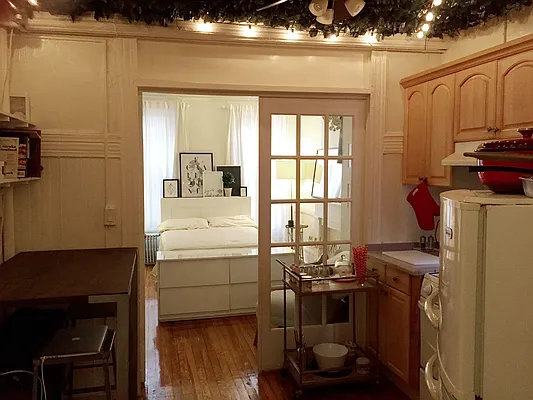 Rented by Blana LLC | media 23