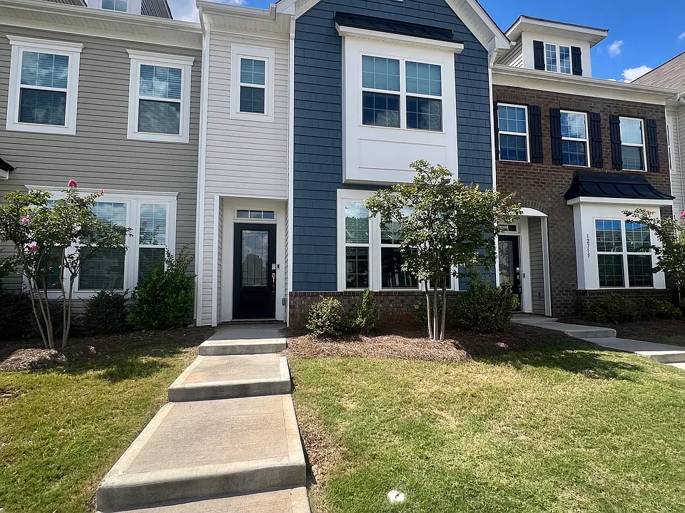 12711 Wandering Brook Dr