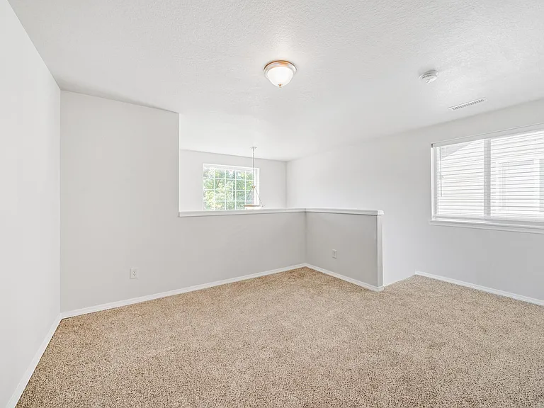 2537 NE 127th Ave — Photo 19