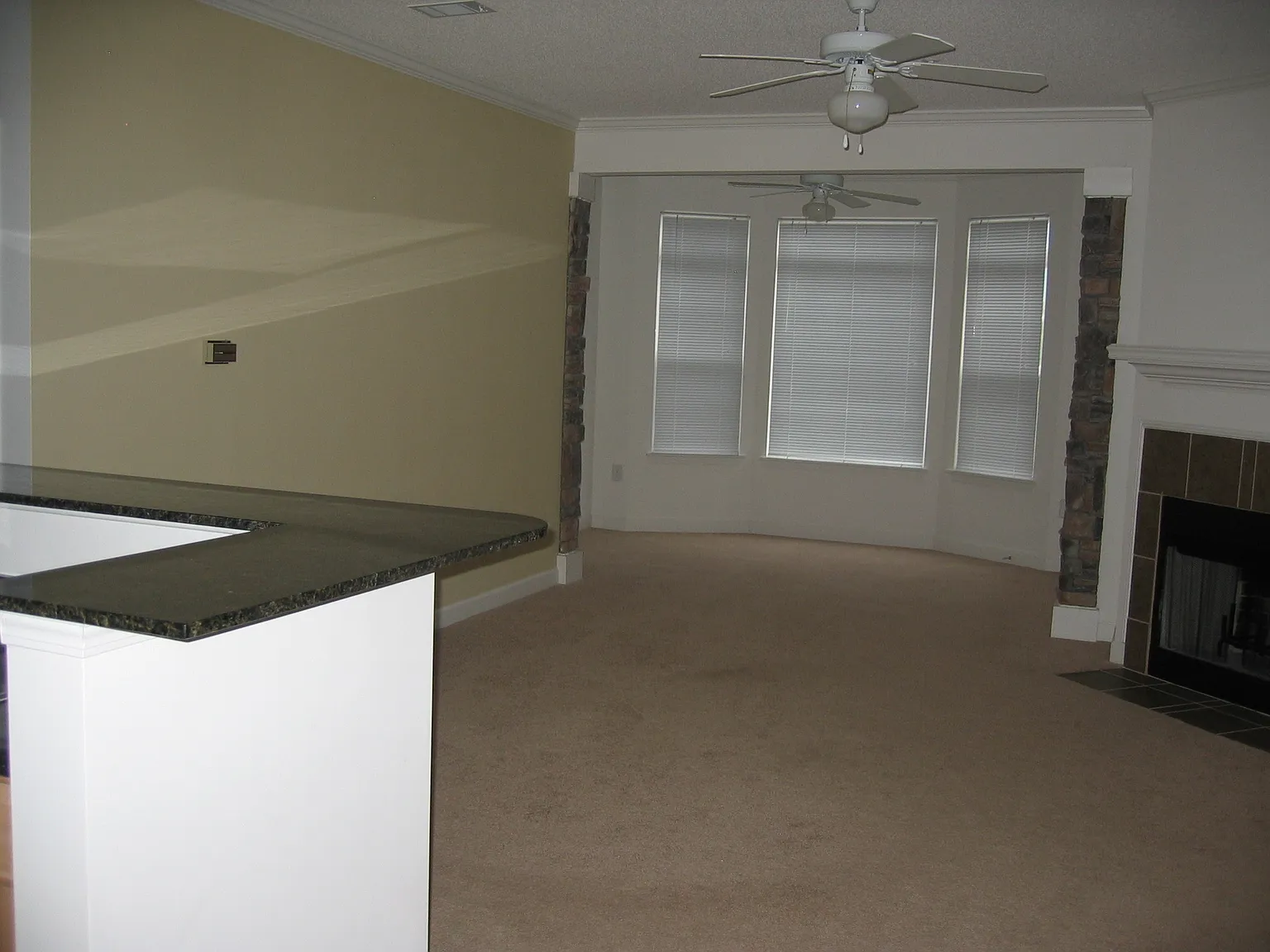 2 bed, 1218 sqft, $1,750 — Photo 4