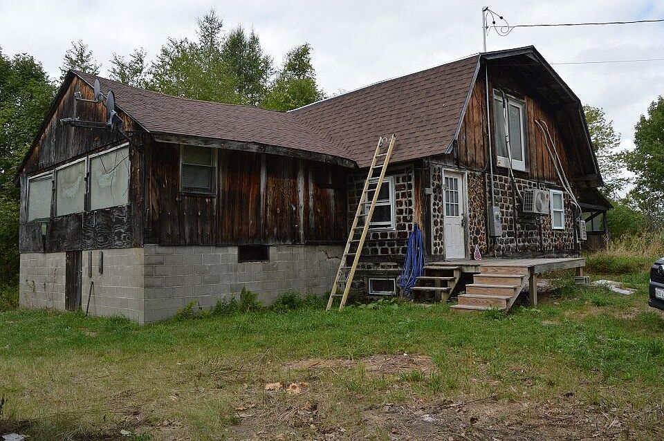 2nd image of 45 Ledgewood Drive