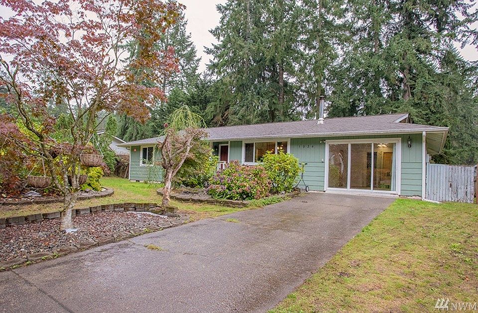 3 bedroom rambler with mature landscaping in well established neighborhood. Newer roof (2014). A cosmetic fixer needing some flooring, interior paint, trim work.