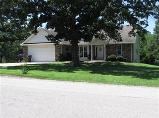 260 Meadow Rdg N, Branson, MO 65616