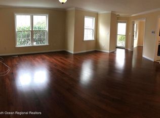 808 Buckingham Cir, Middletown, NJ 07748